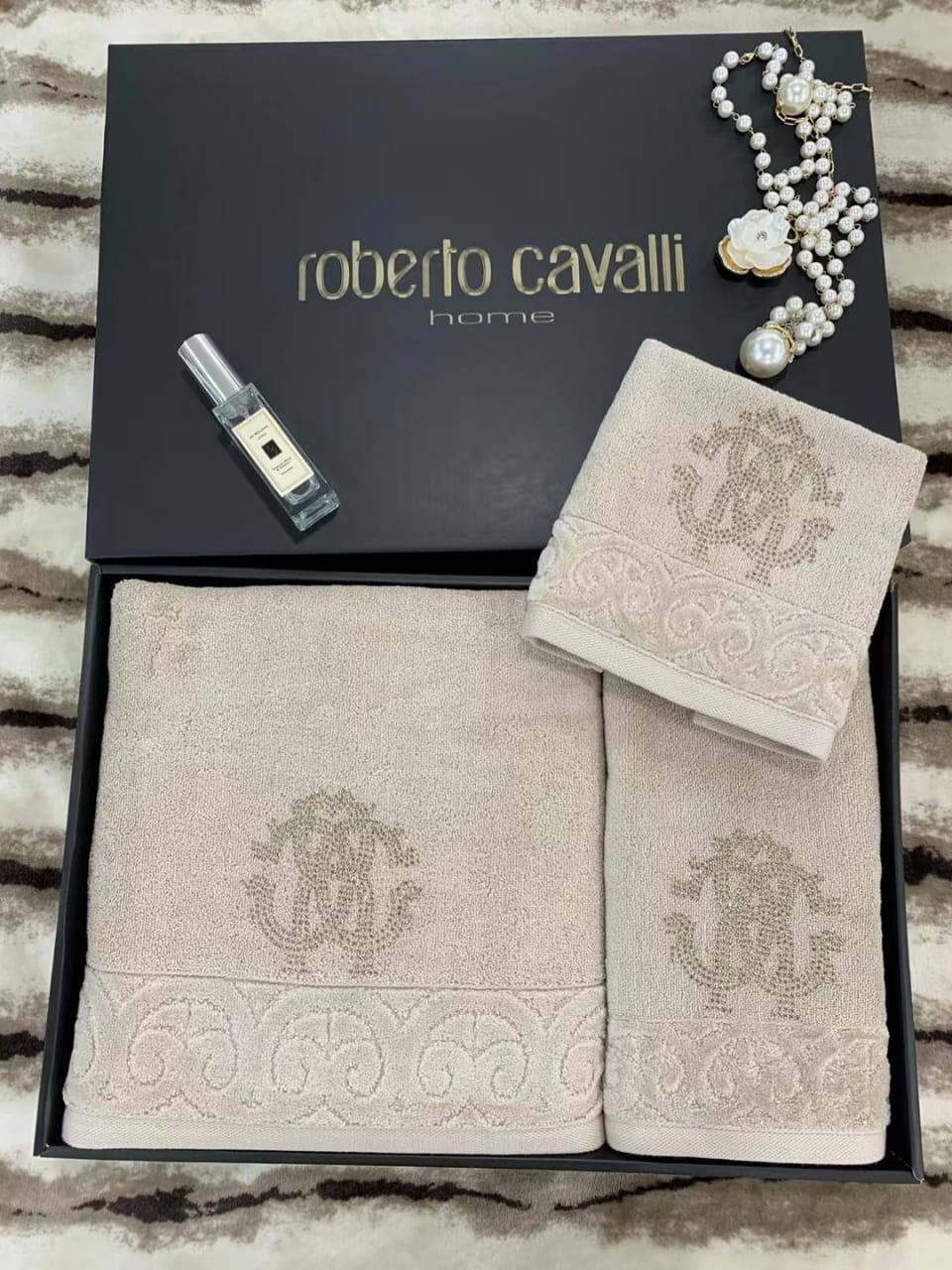 Комплект полотенец 3 шт. бежевые Roberto Cavalli BP-20416 Комплект полотенец 3 шт. бежевые Roberto Cavalli BP-20416