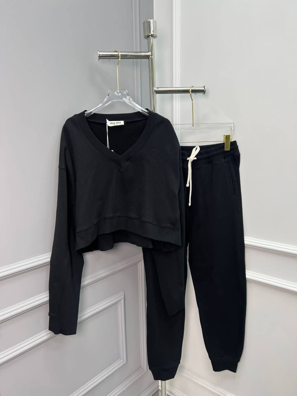 Трендовый костюм для спорта Miu Miu BP-45440 Трендовый костюм для спорта Miu Miu BP-45440