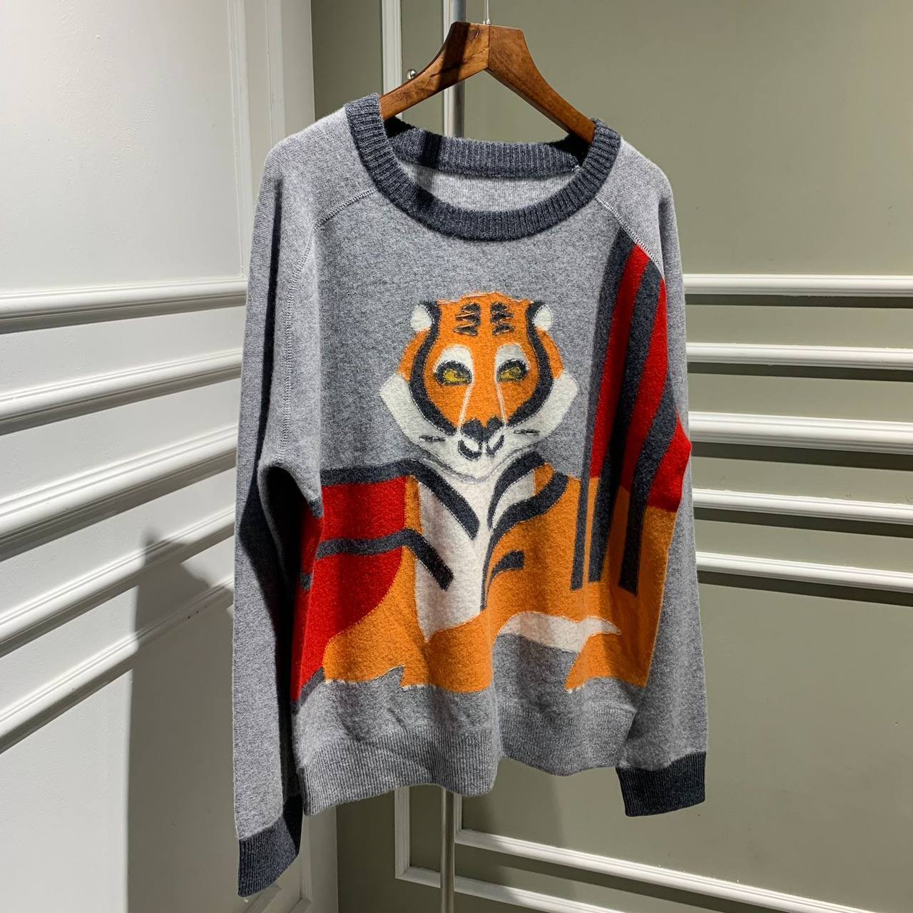 Женский свитер премиум Loro Piana BP-20320 Женский свитер премиум Loro Piana BP-20320