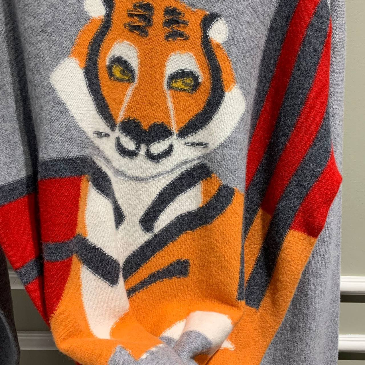 Женский свитер премиум Loro Piana BP-20320 Женский свитер премиум Loro Piana BP-20320