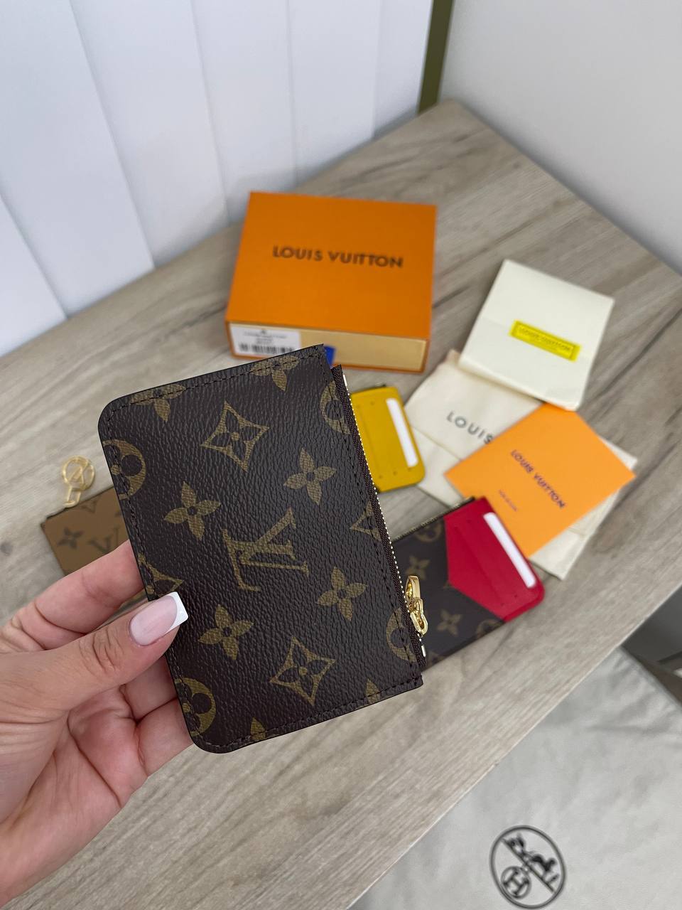 Картхолдер премиальный Louis Vuitton BP-36666 Картхолдер премиальный Louis Vuitton BP-36666