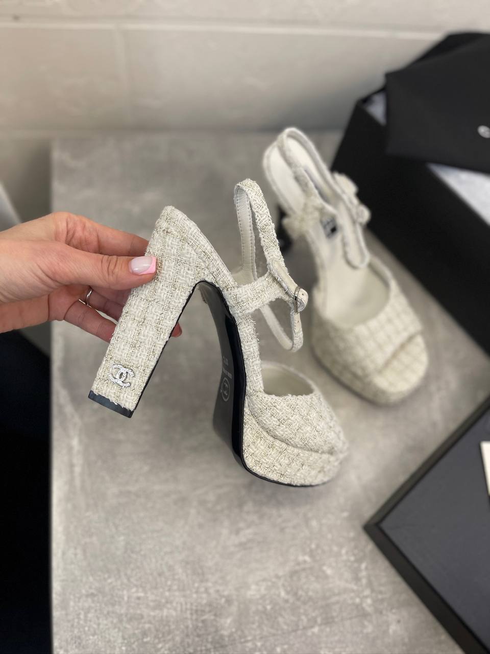 Элегантные босоножки Chanel BP-51576 Элегантные босоножки Chanel BP-51576