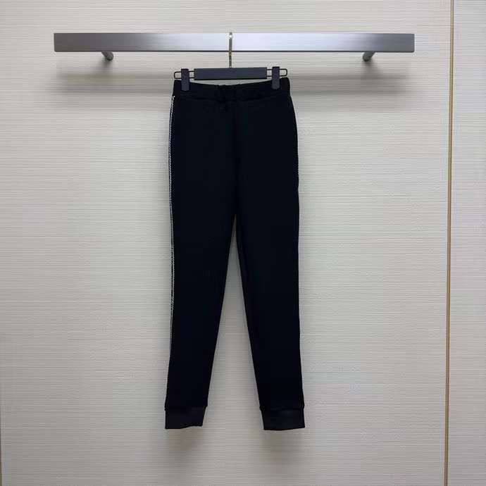 Люксовый спортивный костюм Prada BP-40817 Люксовый спортивный костюм Prada BP-40817