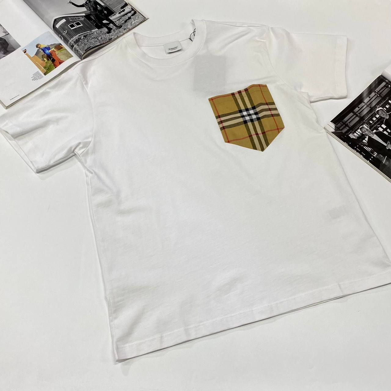 Burberry элегантная футболка BP-15632 Burberry элегантная футболка BP-15632