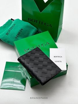 Обложка для паспорта чёрная от Bottega Veneta BP5-804427