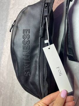Черная поясная сумка кожаная от Essentials (Unisex) BP-574250