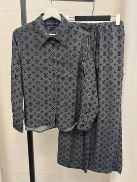 Louis Vuitton костюм коллекционный женский BP-33547