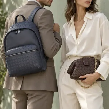 Bottega Veneta в сентябре: мужские аксессуары и женские сумки