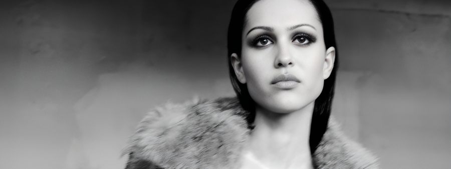 Амелия Грей и Ludovic de Saint Sernin: новая эстетика осени 2025