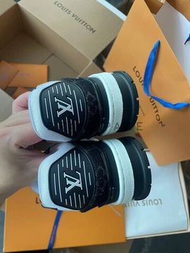 Кожаные кроссовки Louis Vuitton BPLUX12444