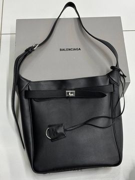 Сумка чёрная от Balenciaga BP5-996383