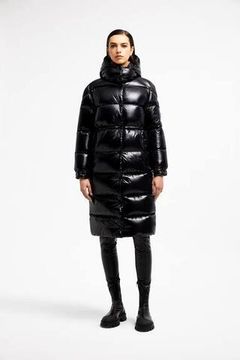 Пуховик черный Cavettaz Hooded Long Down Moncler BP-456916