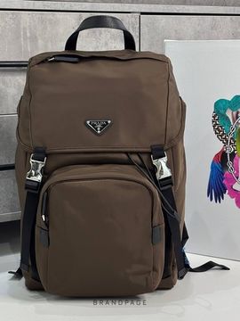 Рюкзак коричневый с чёрными лямками от Prada BP5-300380