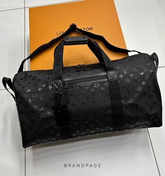 Дорожная сумка чёрная с тональным монограммным рисунком от Louis Vuitton BP5-157337