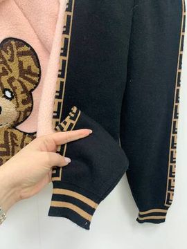 Утепленный спортивный костюм из качественного материала Fendi