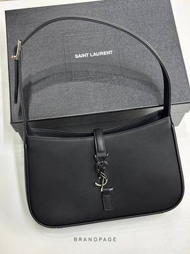 Сумка чёрная от Saint Laurent BP5-016490