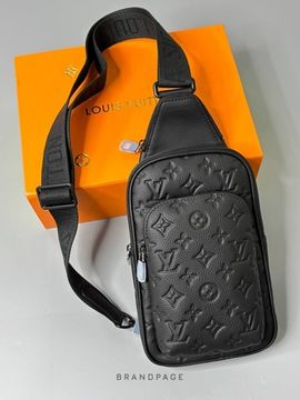 Слинг чёрный от Louis Vuitton Avenue Slingbag PM BP5-251875