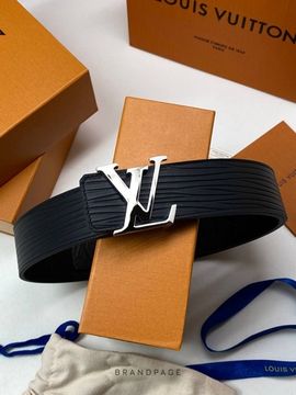 Ремень чёрный от Louis Vuitton LV Initiales BP5-863346