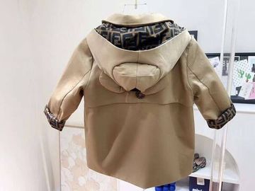 Плащ от Fendi BP-40076