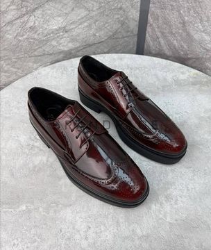 Туфли из лаковой кожи Prada BPLUX5441