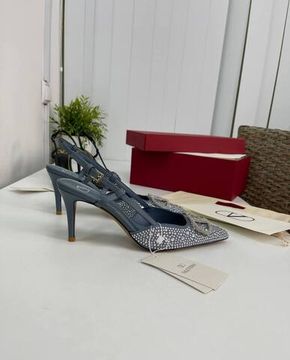 Дизайнерские босоножки Valentino BP-29137