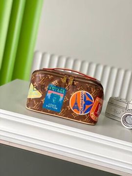 Косметичка из канвы Louis Vuitton BPLUX13231