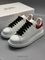 Кеды бело-красные от Alexander McQueen Oversized Sneaker BP5-934852 — фото 1 [TG fc861186c839-001]