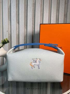 Несессер светло-серый с синей ручкой от Hermès BP5-468704