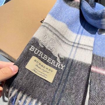 Burberry BP-24788 стильный шарф