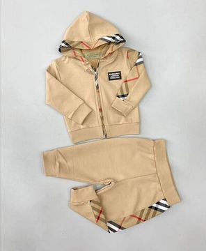 Костюм из высококачественной ткани Burberry BP-15976