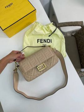 Коллекционная женская сумка бежевая BAGUETTE Fendi BP-18378
