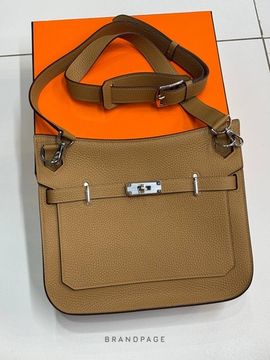 Сумка светло-коричневая от Hermès BP5-937976