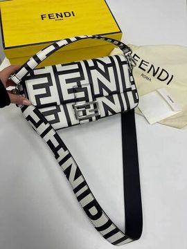 Женская дизайнерская сумка Baguette Fendi BP-27107