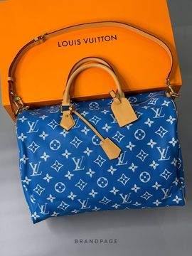 Дорожная сумка синяя с белым узором и светло-коричневыми деталями от Louis Vuitton BP5-749408